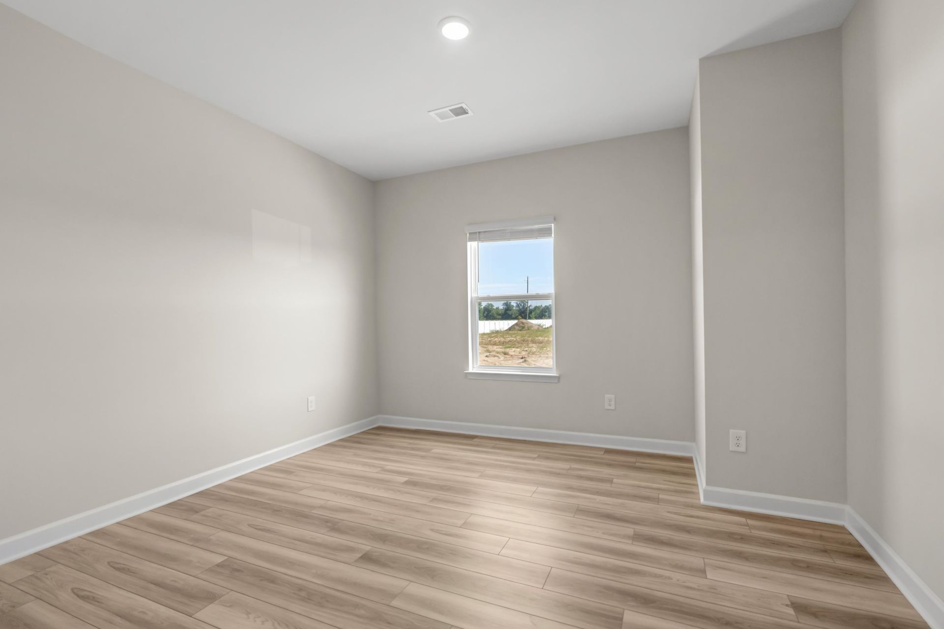 209 Evergreen St. Photo 20