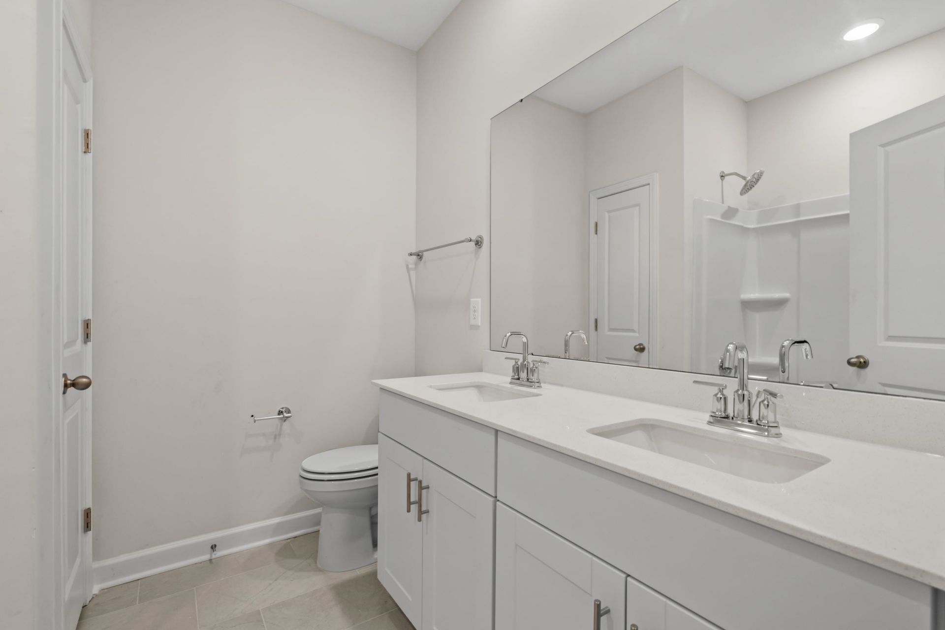 209 Evergreen St. Photo 24