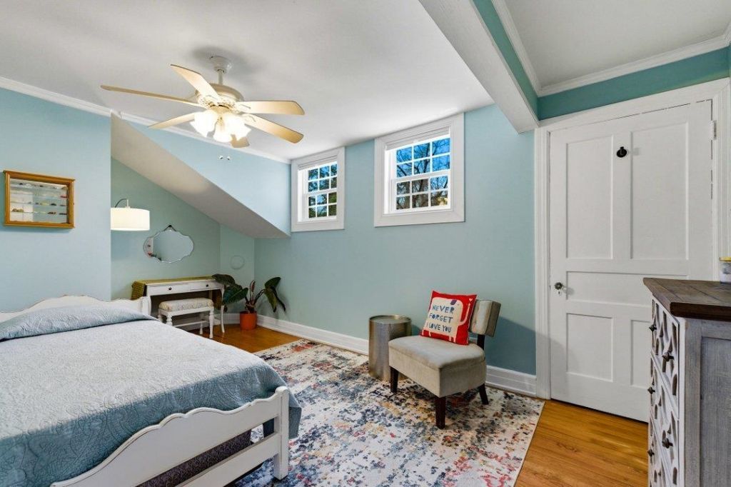 1013 Elm St. Photo 26