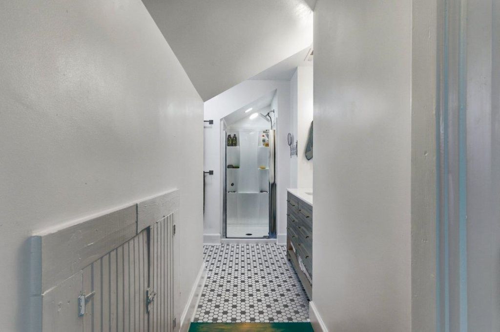 1013 Elm St. Photo 30