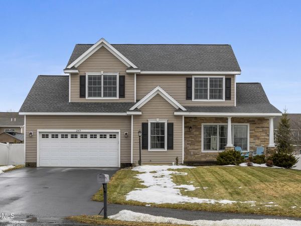 245 N Alandale Avenue, Niskayuna, NY 12304