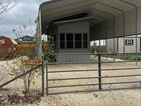 275 Siesta, Bandera, TX 78003