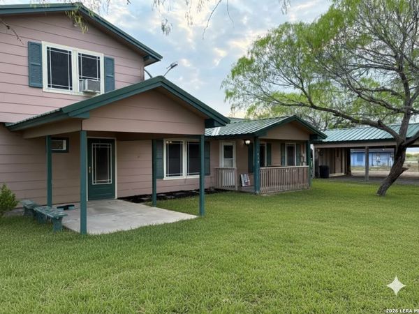 1019 county road 350, Orange Grove, TX 78372