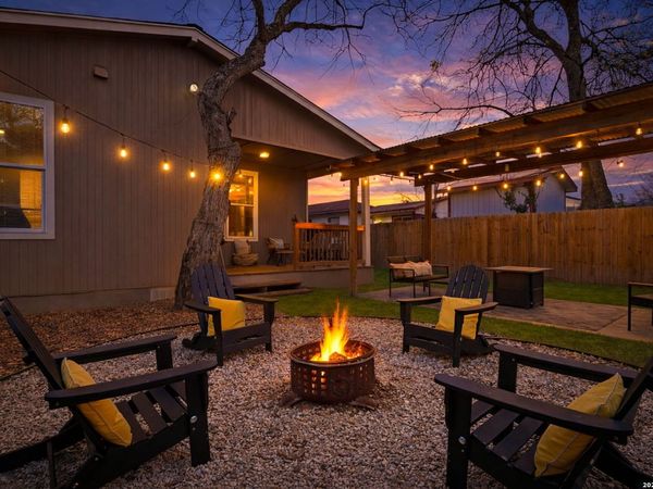 230 Thompson, San Antonio, TX 78225