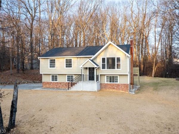 2 Fern Dr, Independence, NJ 07840