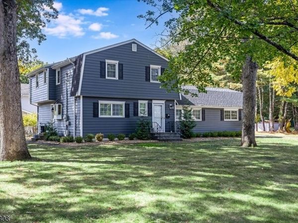 60 E Sherbrooke Pkwy, Livingston, NJ 07039