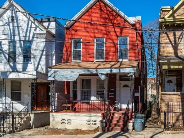 256 Clinton Ave, Jersey, NJ 07304
