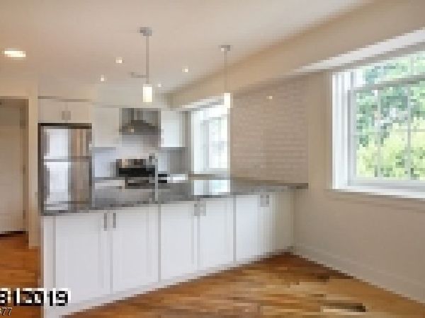 71 N Main St, Unit 304, Lambertville, NJ 08530