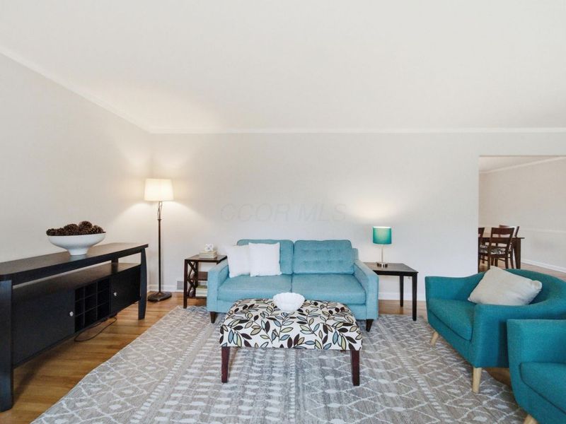 1448 Clubview Boulevard N, Columbus, OH 43235 Photo 13