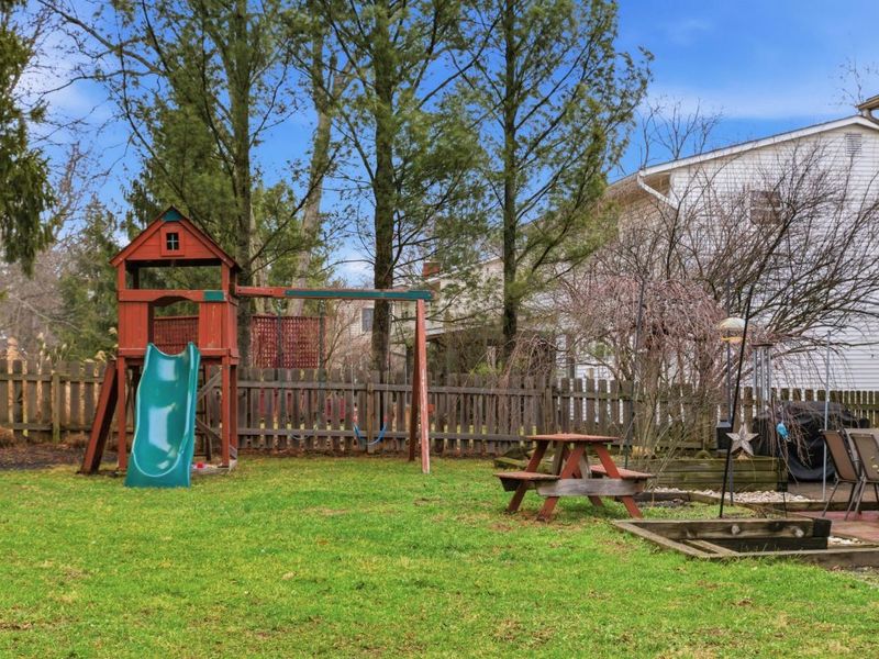 1448 Clubview Boulevard N, Columbus, OH 43235 Photo 48