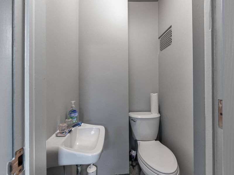 227 E Cecil Street, Springfield, OH 45503 Photo 31