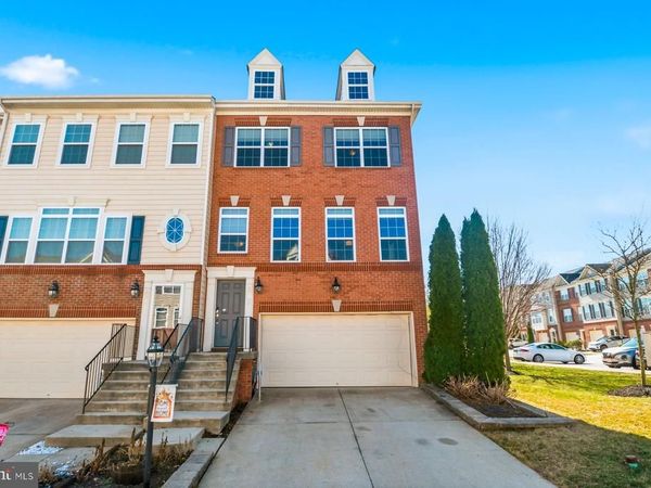 813 GLENSIDE WAY , GLEN BURNIE, MD 21060