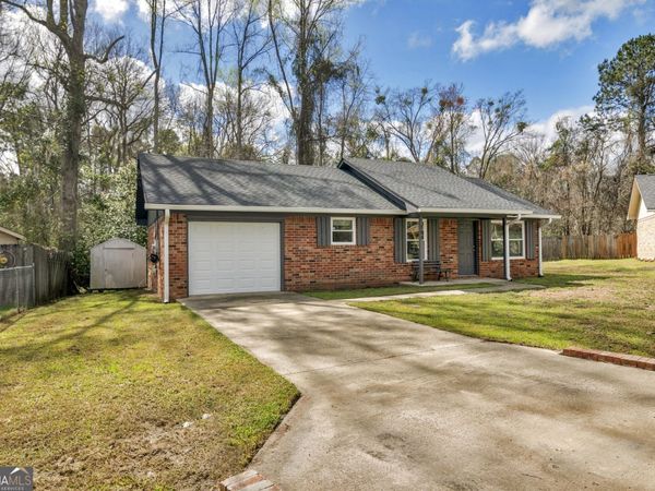 184 Sequoia Circle, Hinesville, GA 31313