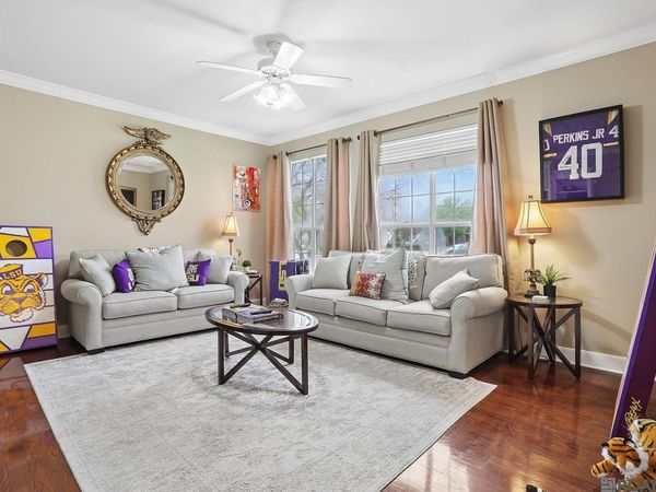 710 E Boyd Dr, Unit #703, Baton Rouge, LA 70808