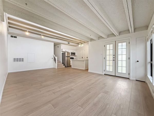 5804 Circulo DR, Unit 5E, Lago Vista, TX 78645