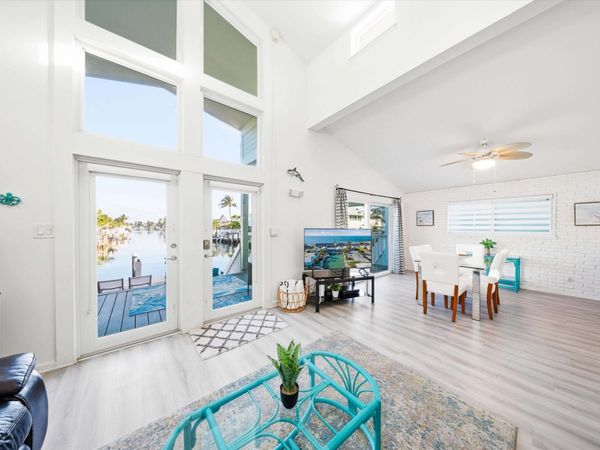 340-350 E Ocean Drive, KEY COLONY, FL 33051