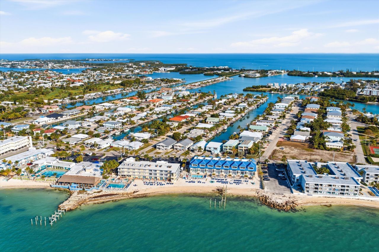 340-350 E Ocean Drive, Key Colony, FL 33051 Photo