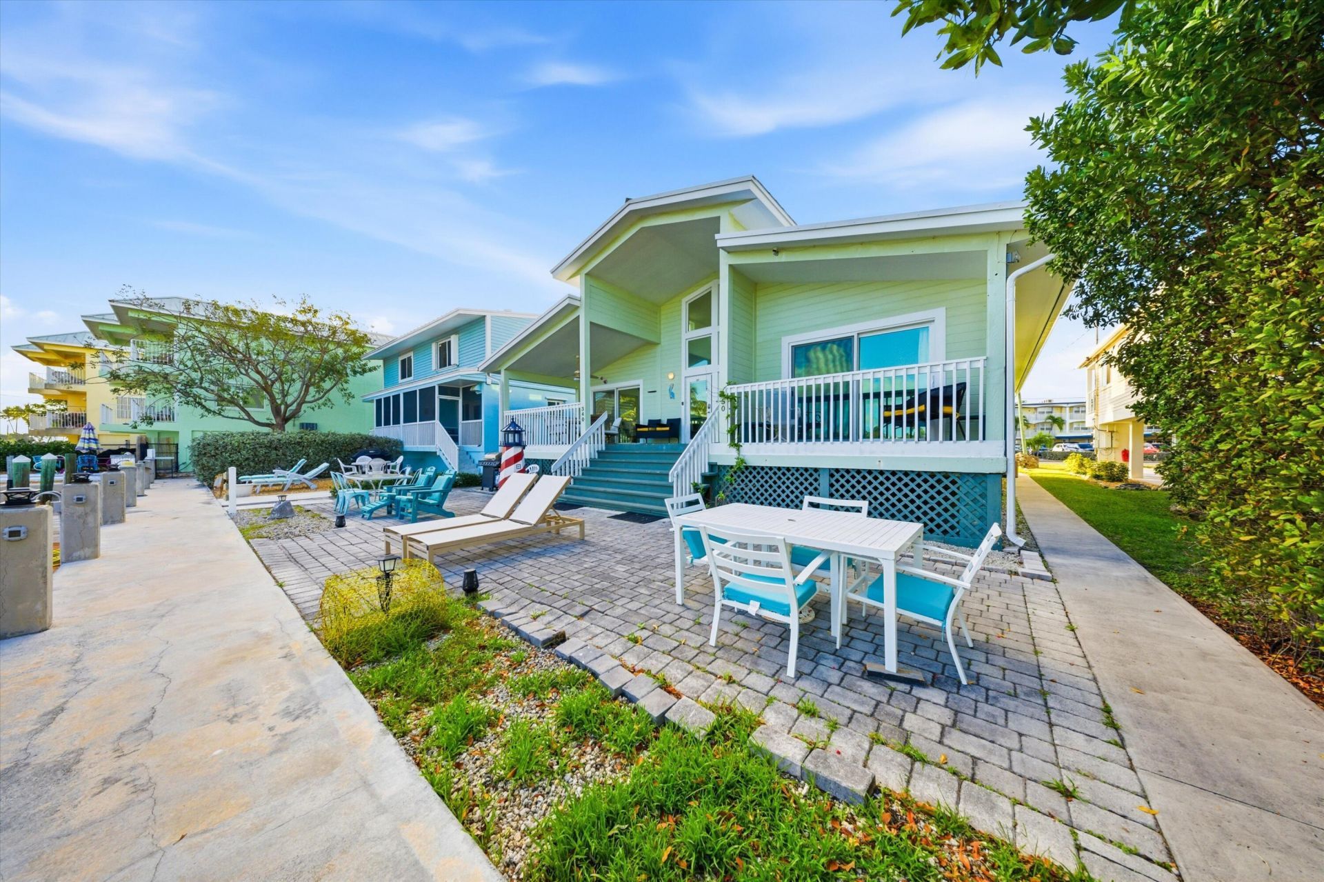 340-350 E Ocean Drive, Key Colony, FL 33051 Photo