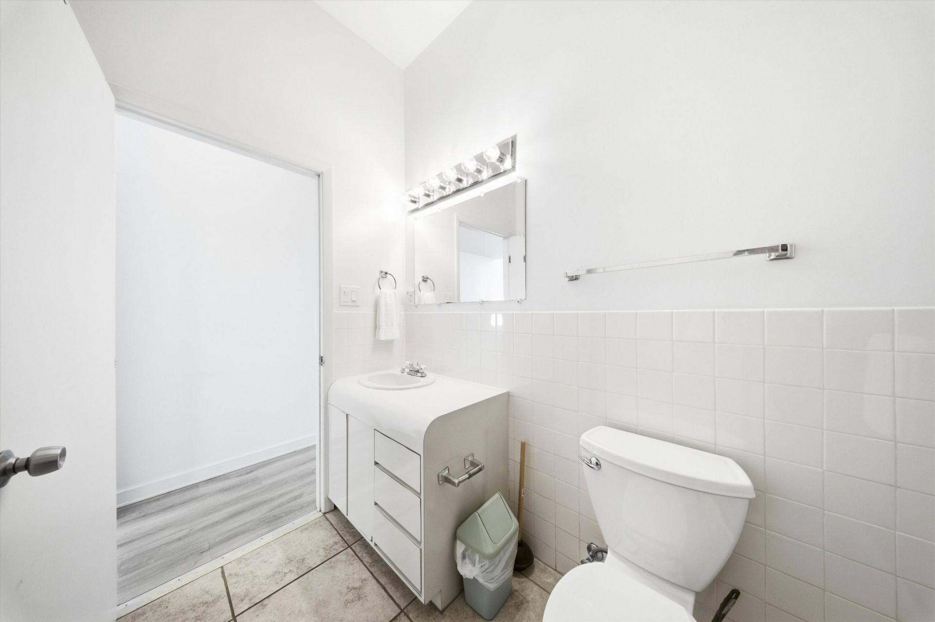 340-350 E Ocean Drive, Key Colony, FL 33051 Photo
