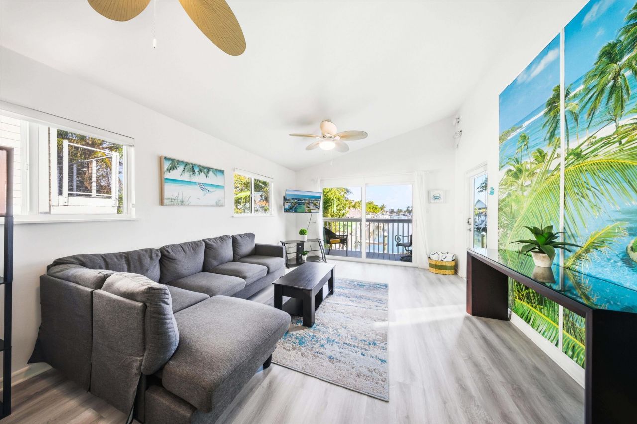 340-350 E Ocean Drive, Key Colony, FL 33051 Photo