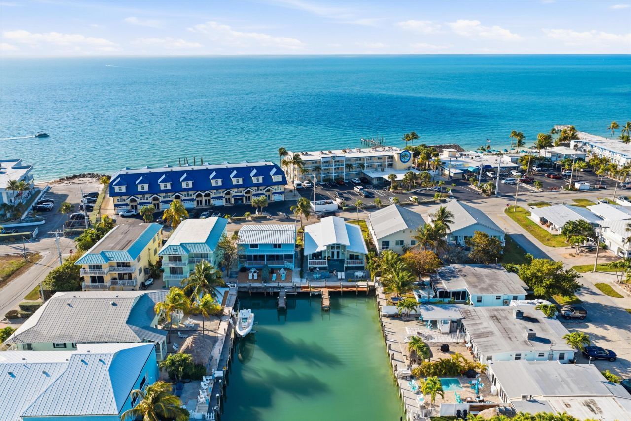 340-350 E Ocean Drive, Key Colony, FL 33051 Photo