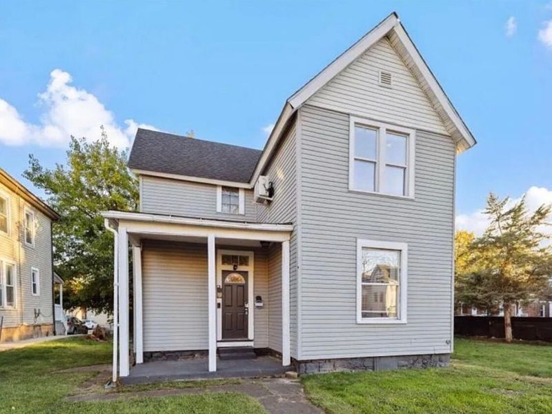 387 E 17th Avenue, Columbus, OH 43201 Photo 1