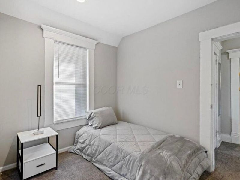 387 E 17th Avenue, Columbus, OH 43201 Photo 12