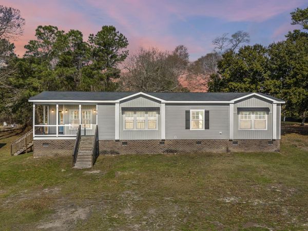 120 Moores Landing Road, Hampstead, NC 28443