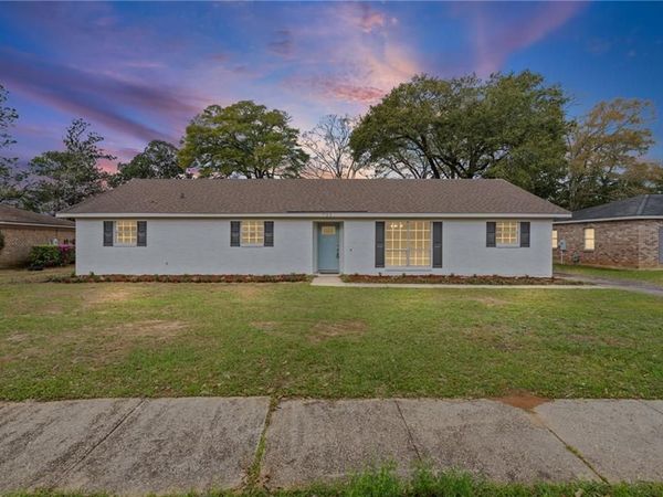 732 Oak Field Drive, Mobile, AL 36609