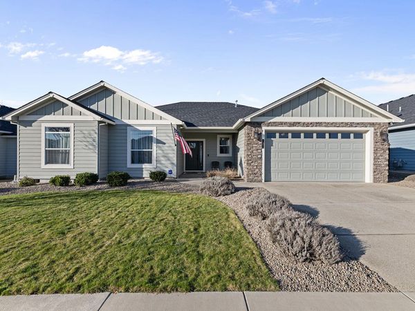 1043 Arrowhead Trail, Eagle Point, OR 97524