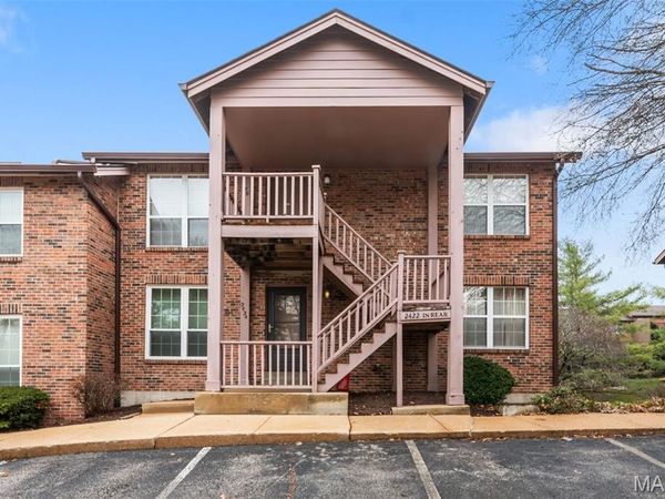 2424 Silkwood Drive, Overland, MO 63114