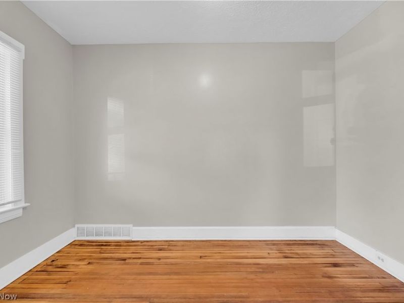 4118 Clybourne Avenue , Cleveland, OH 44109 Photo 13