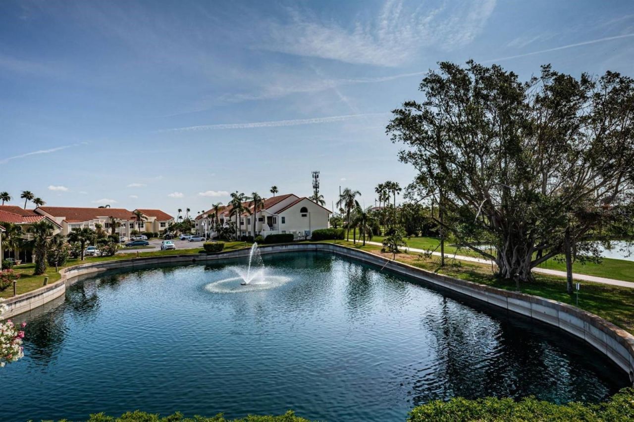 6107 Mirada Circle , Saint Petersburg, FL 33715 Photo