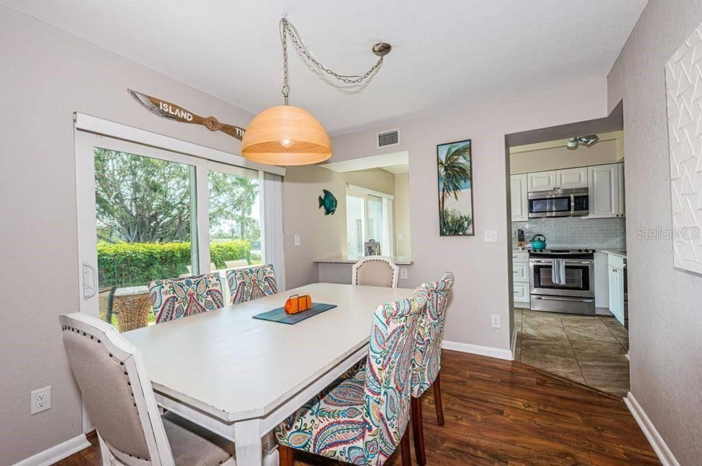 6107 Mirada Circle , Saint Petersburg, FL 33715 Photo