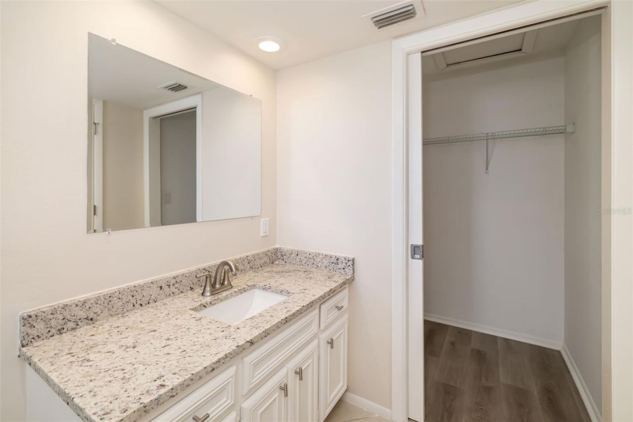 1097 Willis Avenue, Sarasota, FL 34232 Photo
