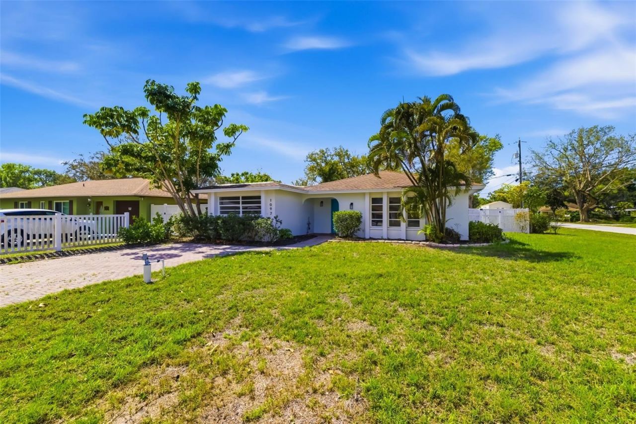 1097 Willis Avenue, Sarasota, FL 34232 Photo