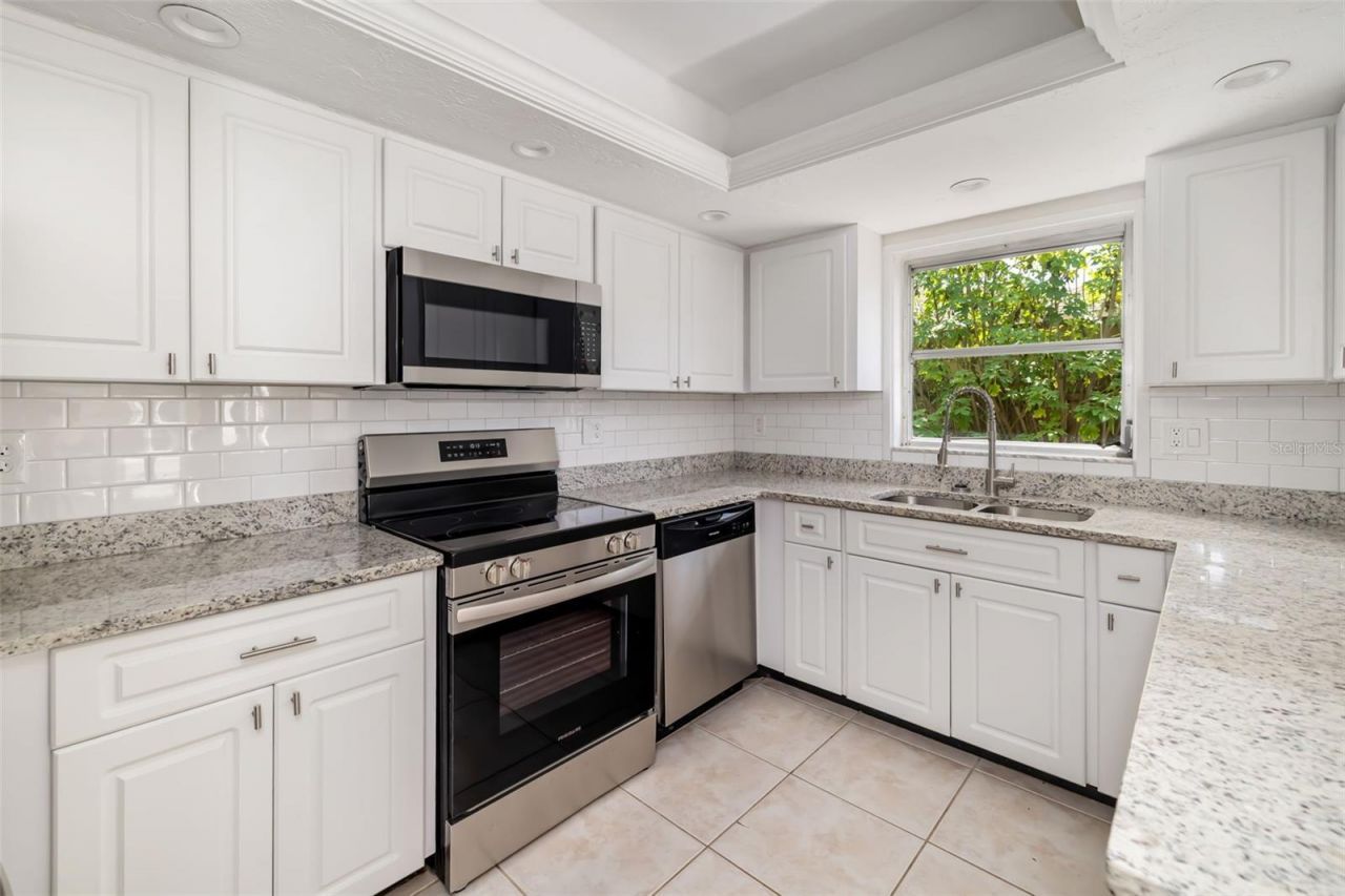 1097 Willis Avenue, Sarasota, FL 34232 Photo