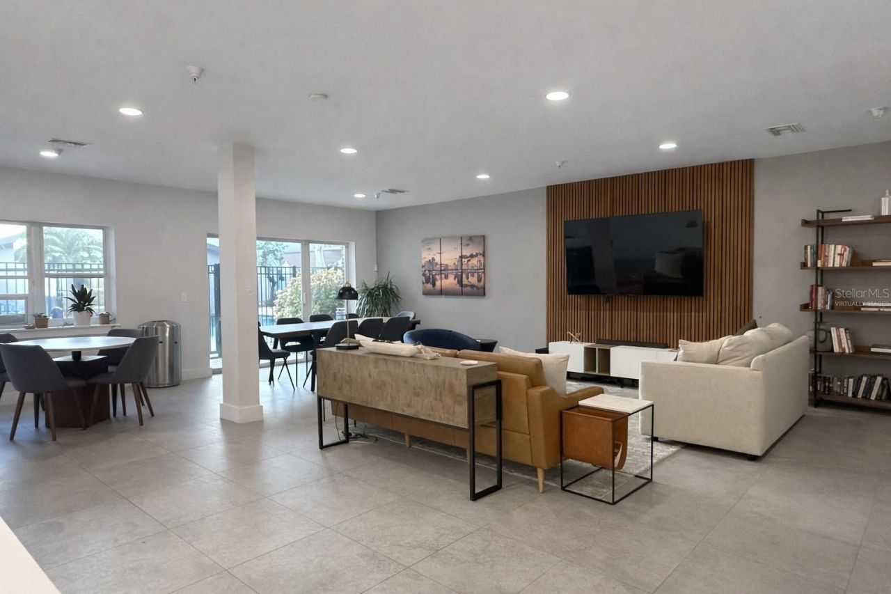 1010 Central Avenue , Unit 218, Saint Petersburg, FL 33705 Photo