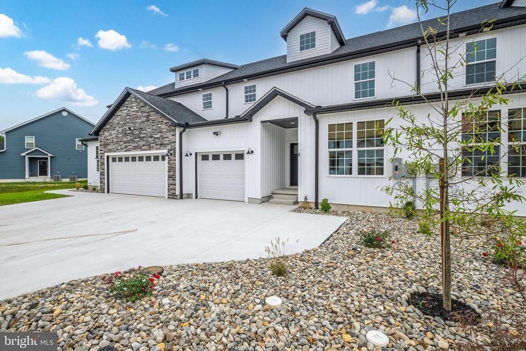 17 Valhalla Court, Dover, DE 19904 Main Photo