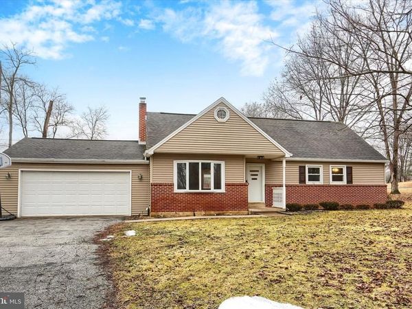 685 KNIGHT ROAD, HARRISBURG, PA 17111