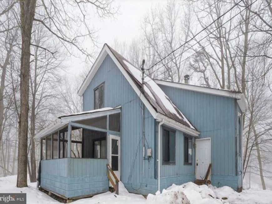 1538 Deer Run, Bushkill, PA 18324 Main Photo