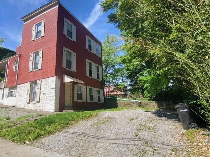 3011 Riddle View Lane, Cincinnati, OH 45220 Photo 2