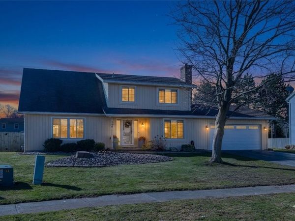 156 Oak Bridge, Rochester, NY 14612