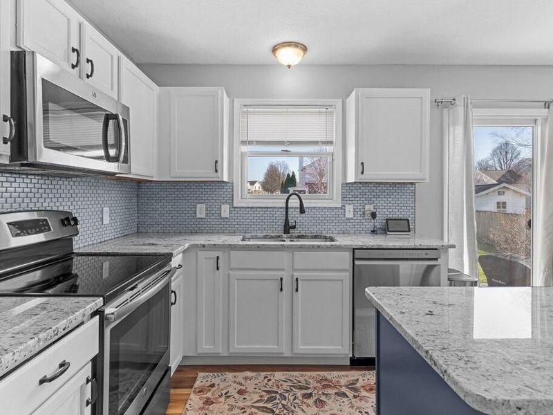 3768 Pendent Lane, Columbus, OH 43207 Photo 11