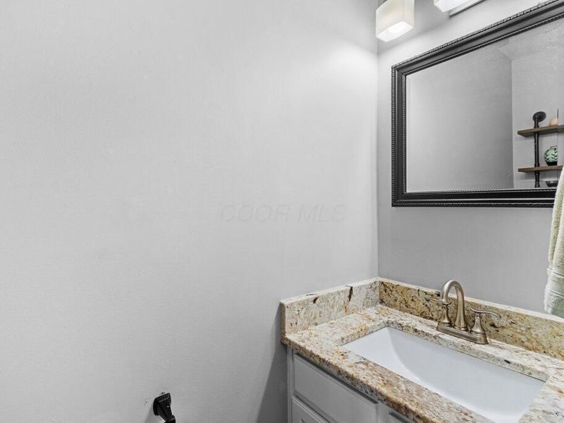 3768 Pendent Lane, Columbus, OH 43207 Photo 13