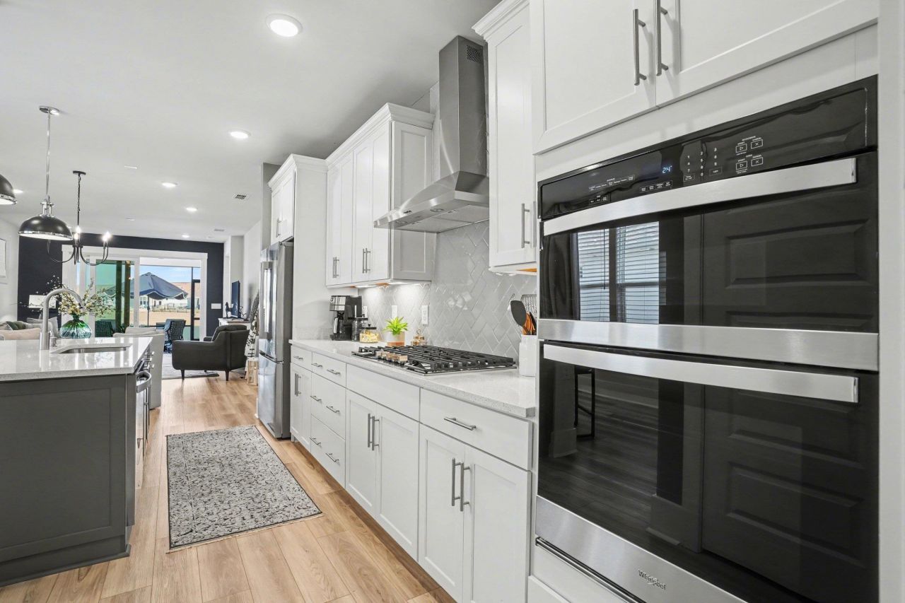 1252 Lady Bird Way Photo 10