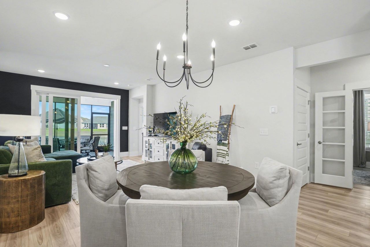 1252 Lady Bird Way Photo 13