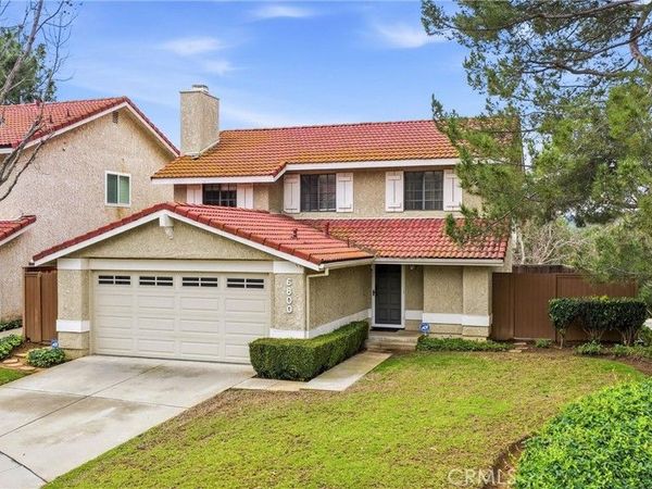 6800 Cedarbark Court, Oak Park, CA 91377