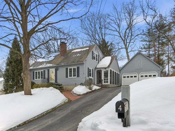 4 Nightingale Road, Nashua, NH 03062