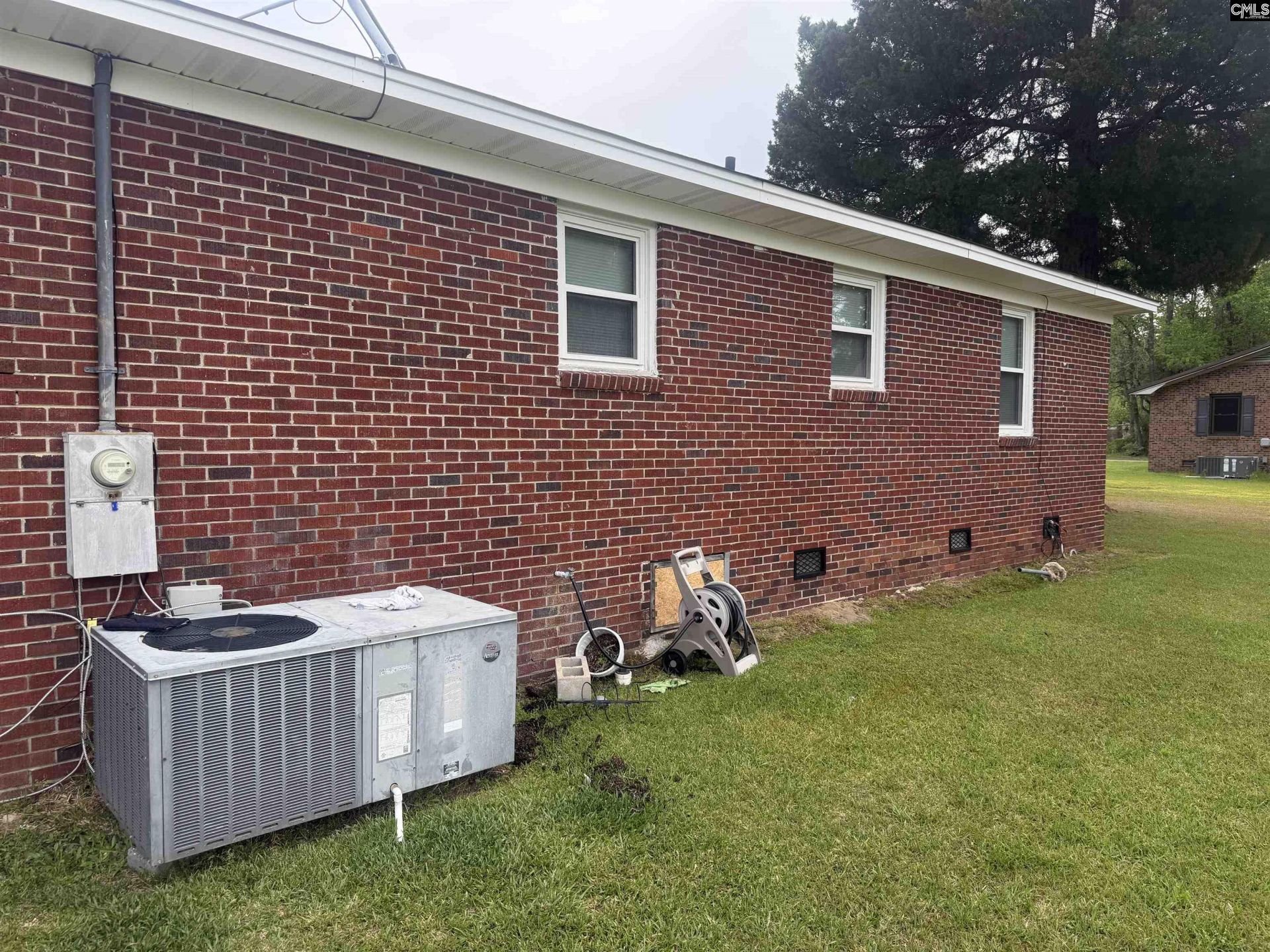 111 Angel Road Photo 10